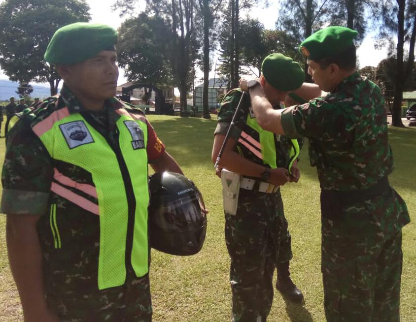 Bantuan Mabes TNI AD, Dandim 0205/TK Serahkan 20 Sepeda Motor dan 100 Rompi ke Babinsa