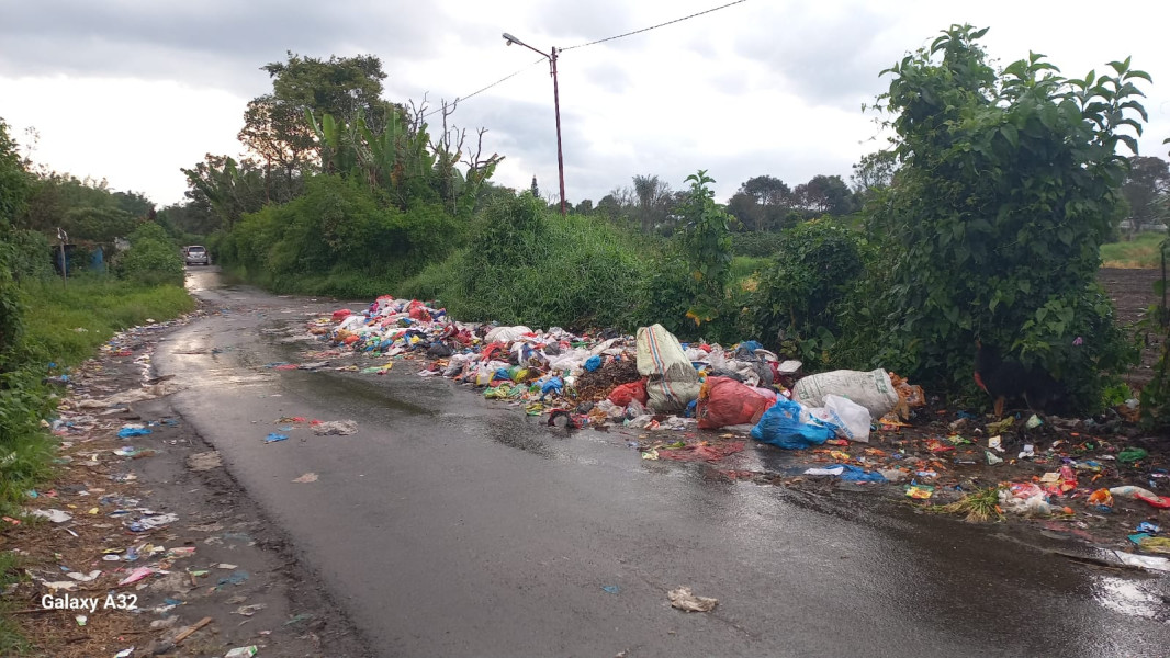 DLH Kabupaten Karo Himbau Tertib Buang Sampah, Radius Tarigan: Kami Meminta Kesadaran Masyarakat Tentang Kebersihan