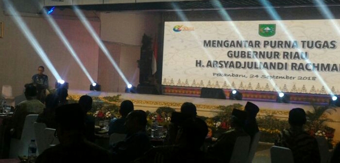 Mengantar Purna Tugas Gubernur Riau, Bupati Kampar Didaulat Menyampaikan Pesan dan Kesan