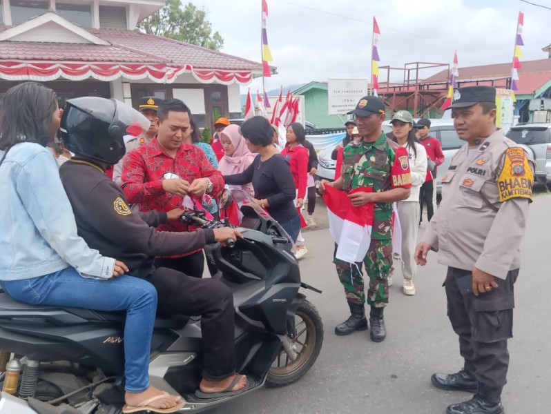 Camat Dolatrayat, Junaidi P Sembiring: Ini bukti bahwa kita semua masih menjunjung tinggi nilai-nilai kebangsaan Camat Dolatrayat, Junaidi P Sembiring: Ini bukti bahwa kita semua masih menjunjung tinggi nilai-nilai kebangsaan
