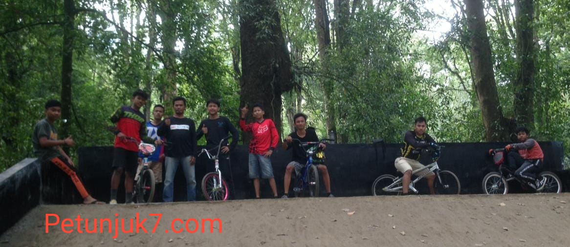 Asosiasi BMX Indonesia Lakukan Atraksi Sirkuit di Tahura Sekaligus Cari Bibit Atlet BMX di Tanah Kar