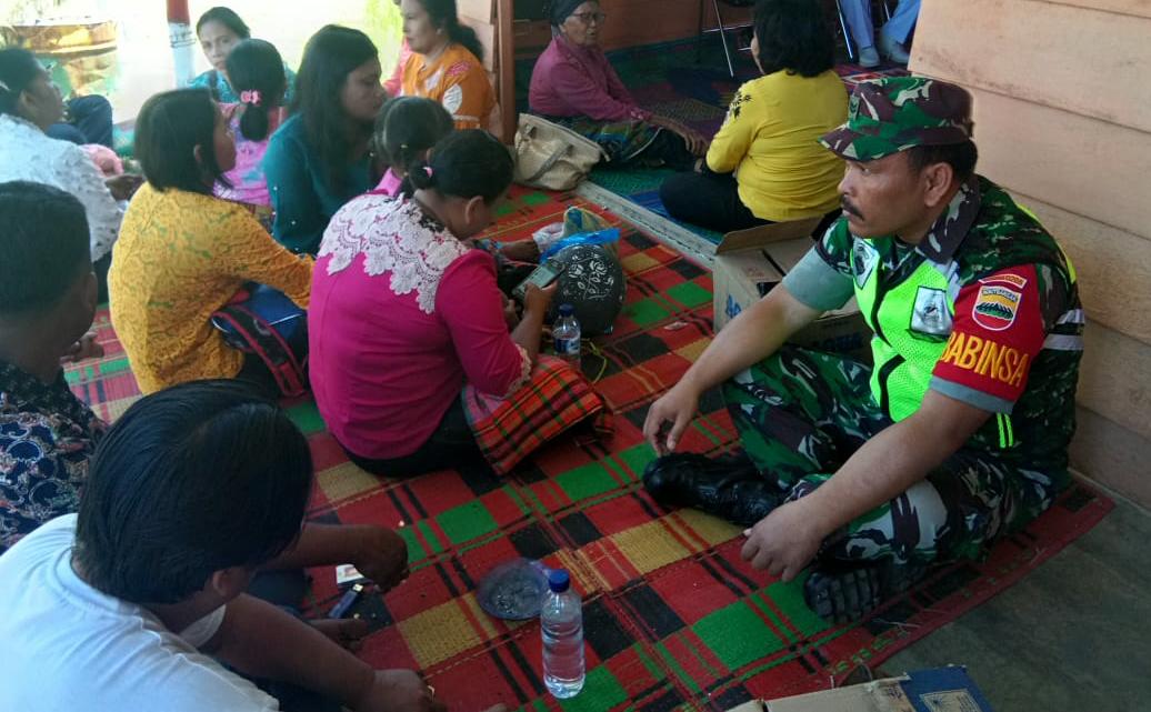 Komsos di Desa Sugihen, Babinsa Imbau Masyarakat Tidak Golput dan Datang ke TPS Beri Hak Suara