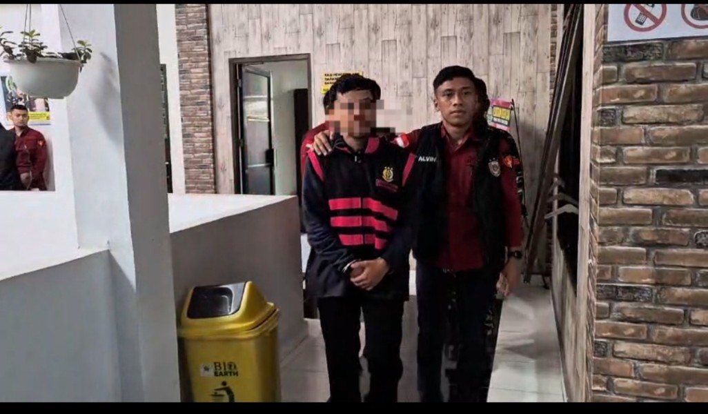 Kajari Karo Tetapkan Tersangka Terkait Penyidikan Dugaan Tindak Pidana Korupsi Jaringan Instalasi Komunikasi Lokal Desa Kajari Karo Tetapkan Tersangka Terkait Penyidikan Dugaan Tindak Pidana Korupsi Jaringan Instalasi Komunikasi Lokal Desa