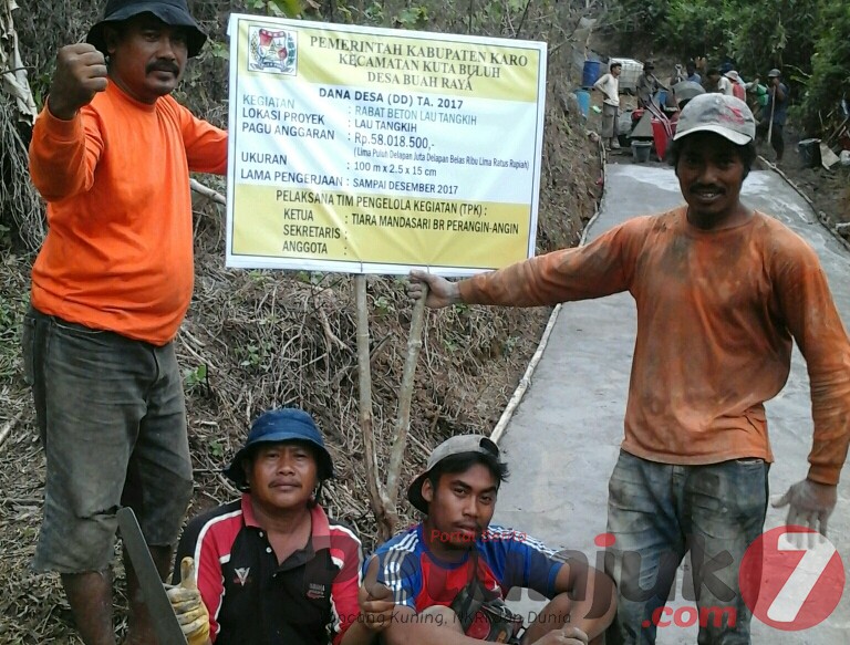 Pemdes  Buah Raya  Menggunakan Dana Desa Tetap Transparan