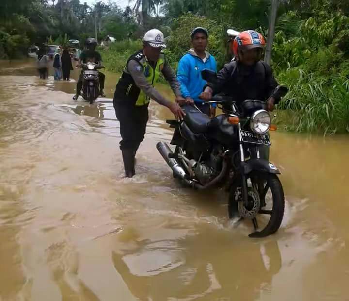 Hujan Deras, Puluhan Rumah di Desa Patiluban Terendam Banjir