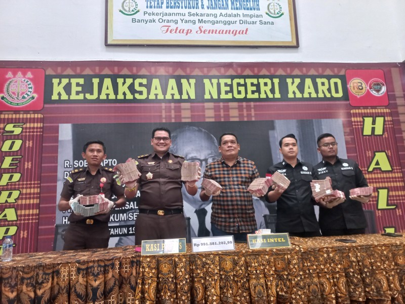Kejaksaan Negeri Karo Berhasil Kembalikan Kerugian Negara Sebesar Rp 991.581.202,99 Kejaksaan Negeri Karo Berhasil Kembalikan Kerugian Negara Sebesar Rp 991.581.202,99