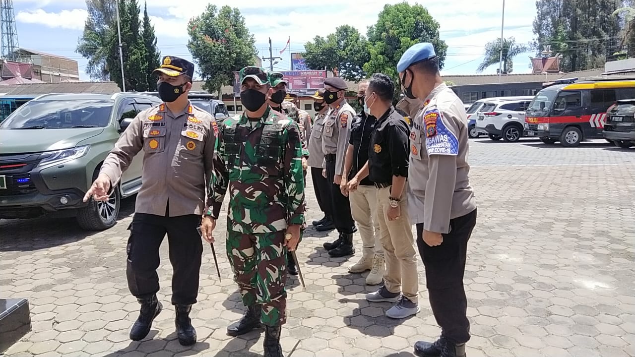 Jaga Sinergitas TNI-Polri, Danrem 023/KS Kunjungi Polres Tanah Karo 