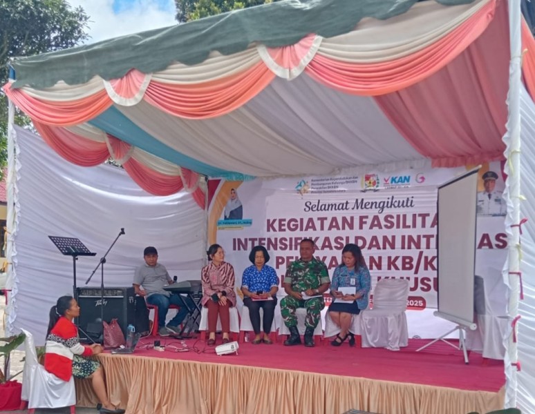 Danramil 02/TP Sebagai Narasumber Dengan Materi Peran TNI Dalam Mendukung Program Keluarga Berencana & Kesehatan Reproduksi Danramil 02/TP Sebagai Narasumber Dengan Materi Peran TNI Dalam Mendukung Program Keluarga Berencana & Kesehatan Reproduksi