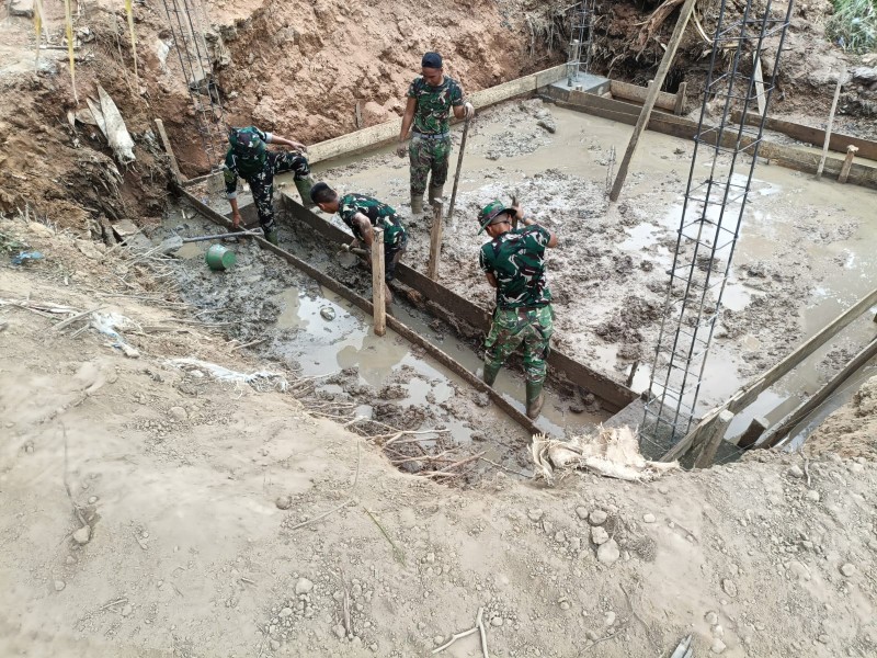 Kodim 0205/TK Bangun Jembatan Garuda di Desa Lau Garut Untuk Dorong Pertumbuhan Ekonomi