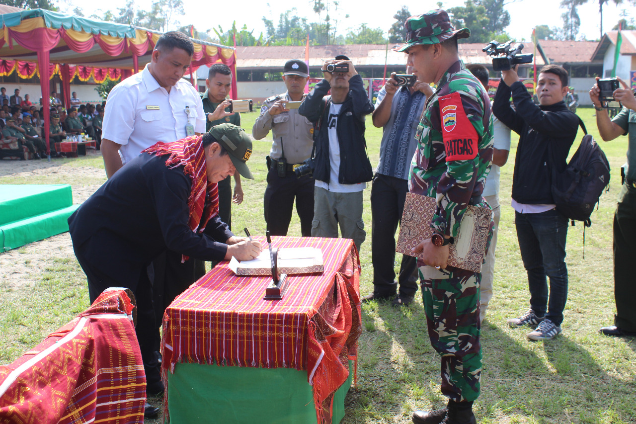 Bupati Karo Buka TMMD 101 Tahun 2018 di Kodim 0205/TK