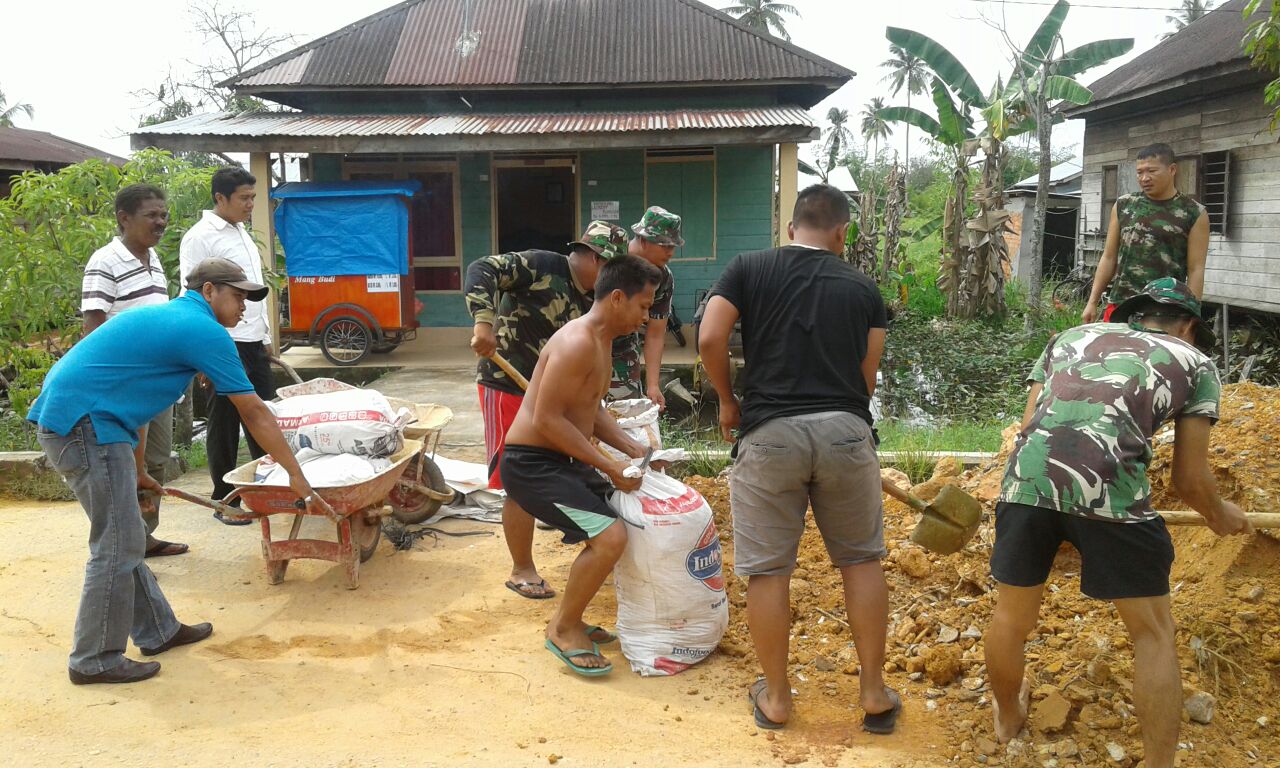 Kegiatan Hari ke 17 TNI-MMD Goro bersama Masyarakat di Sasaran 11 Bagan Hulu