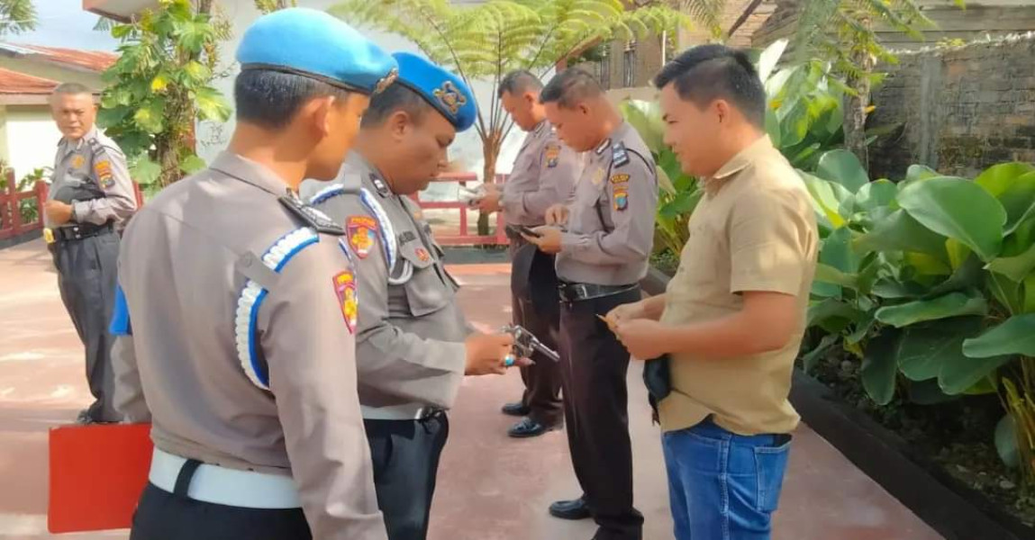 Tingkatkan Disiplin, Propam Polres Tanah  Karo Gelar Gaktibplin di Polsek Simpang Empat, Iptu Eryes Situmorang: Kegiatan Ini Kita Laksanakan Secara Acak