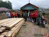 Dandim 0205/TK Serahkan Bantuan Papan Dari LUT Untuk Pembangunan Gereja GKPS