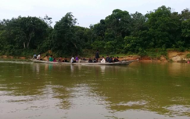 Tradisi Pembuangan Nasar ke Sungai di Padang Sawah